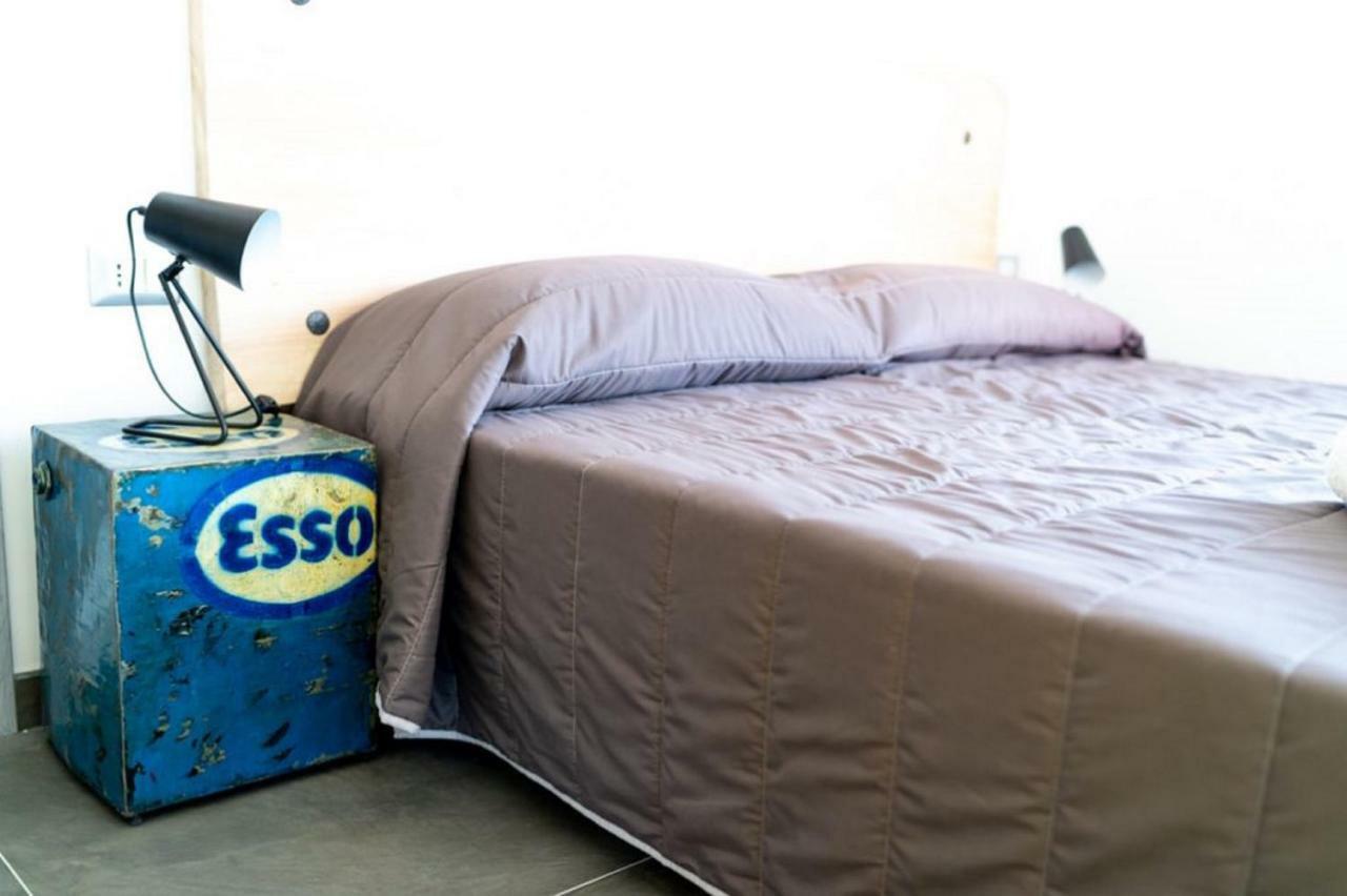 Italian Piston House Sport Moto Rent Panzió Millesimo Kültér fotó